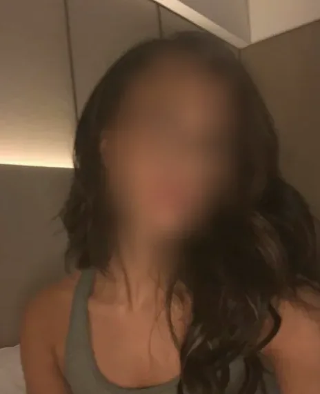 Agnes, 33