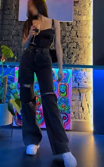 Alba, 28