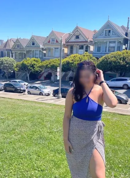 Andrea, 28