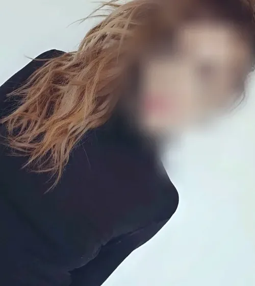 Camilla, 28