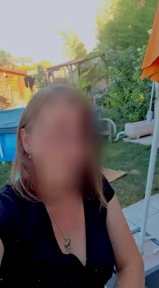 Charlotte, 37