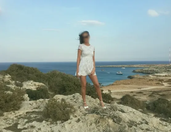 Clara, 34