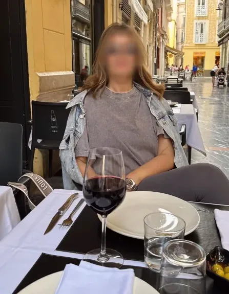 Elif, 35