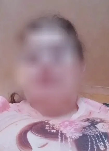 Elif, 38