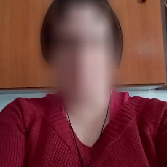 Ella, 40