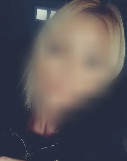 Karoline, 25