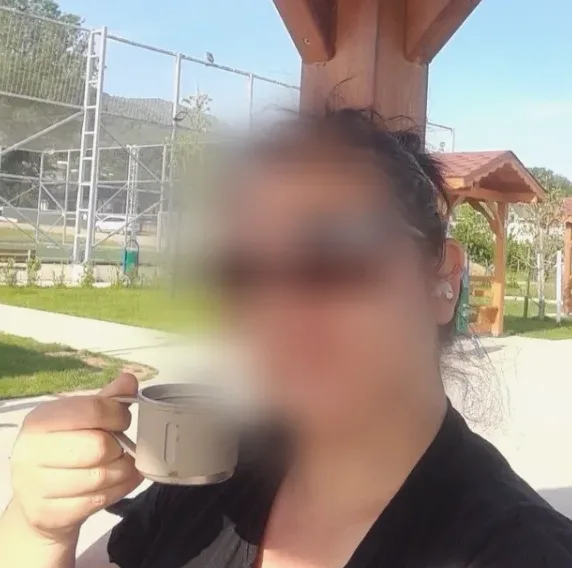 Karoline, 34