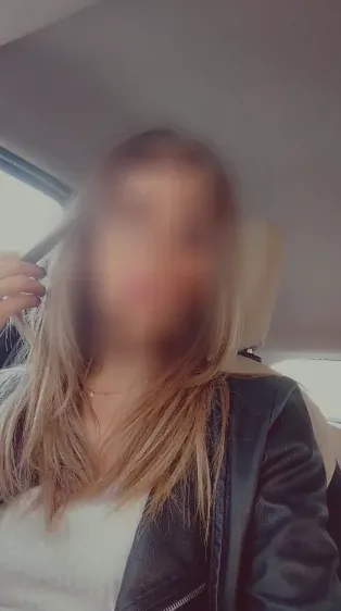 Lea, 33