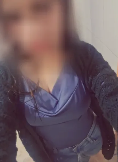 Lejla, 33