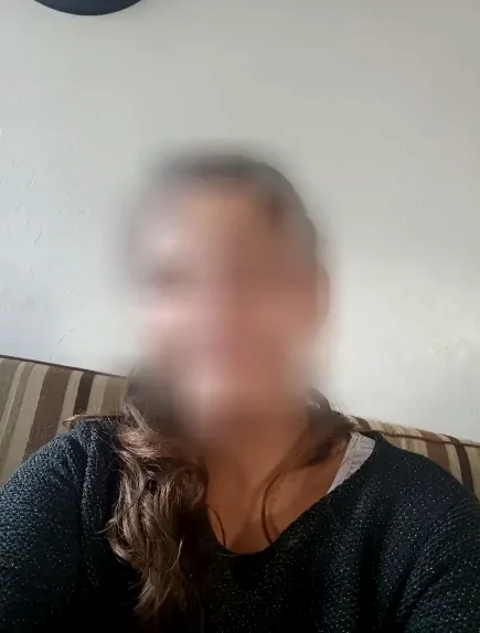 Louise, 25