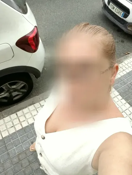 Luna, 38