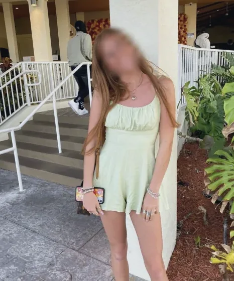 Mariam, 19
