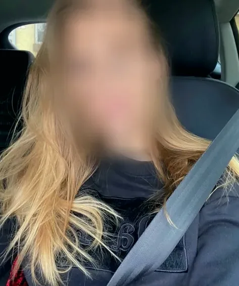 Pernille, 32