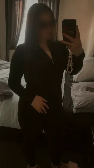 Rikke, 25