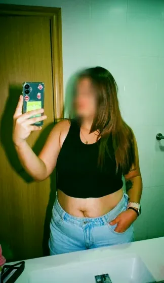 Sanne, 28