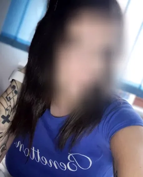Sara, 24