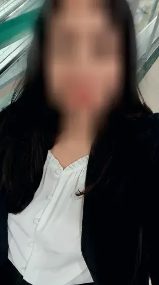 Simone, 39