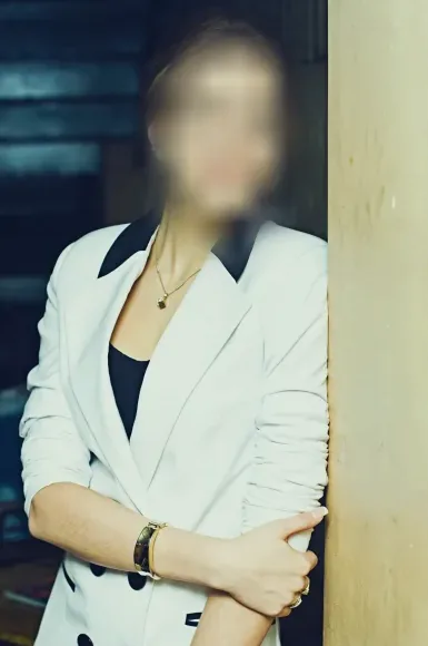 Thea, 30